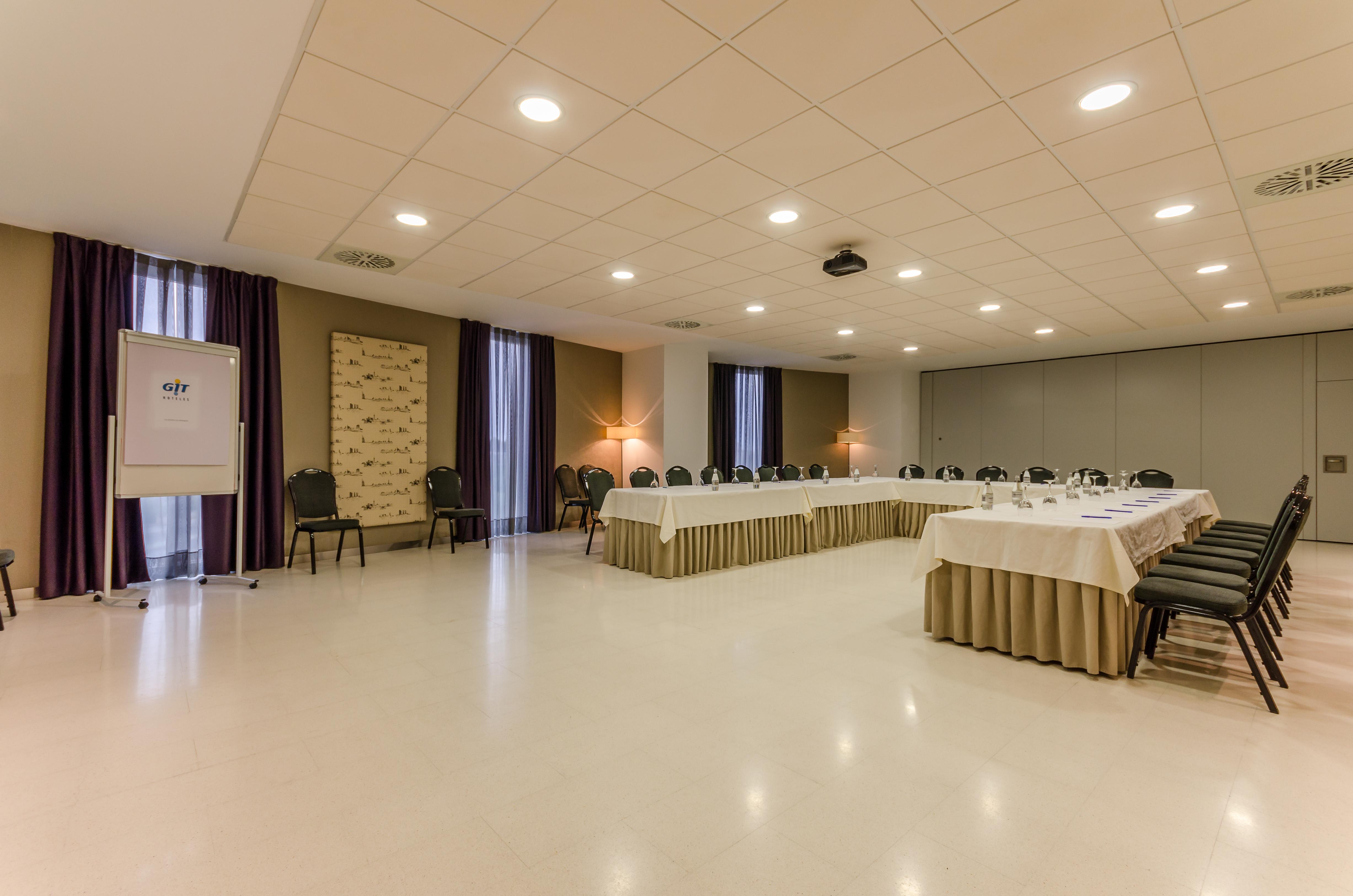 Yit Via Sevilla Mairena Μαϊρένα δελ Αλχαράφε Εξωτερικό φωτογραφία